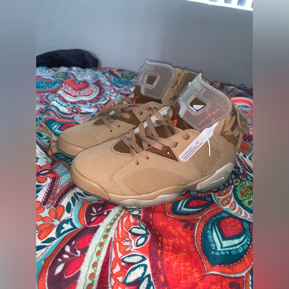 Jordan 6s Travis scott “British khakis” - Picture 6 of 6